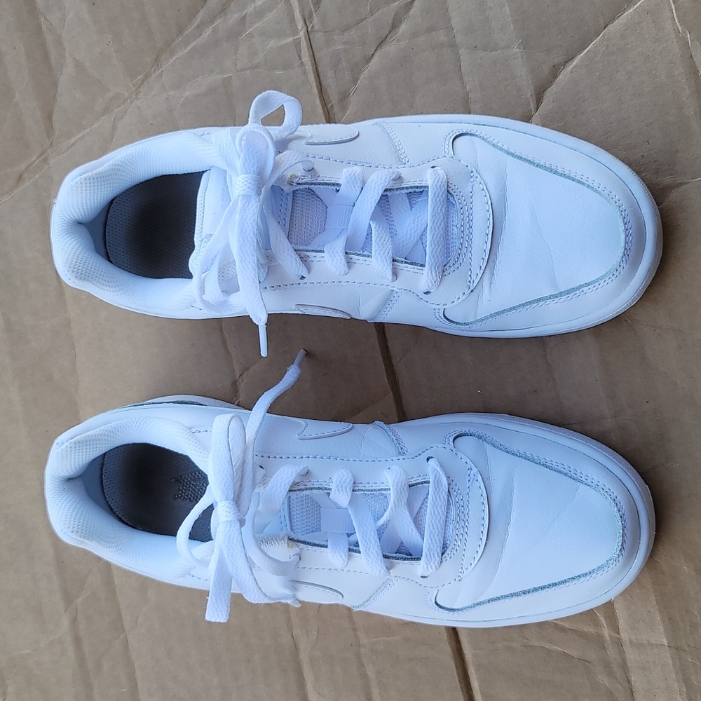 nike pre owned shoes 7.5